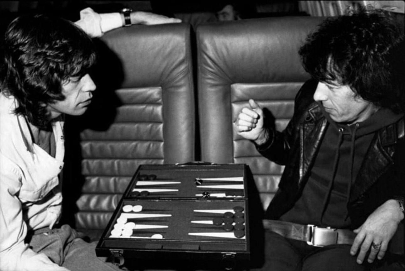70s Stars and Backgammon: The Game Behind the Stage